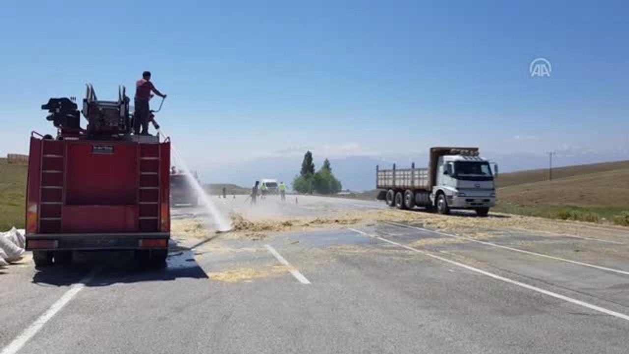 Alevlerin arasına girip tırı yanmaktan kurtardı