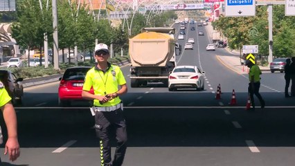 Kuralları ihlal eden sürücüler belirlendi - ANKARA
