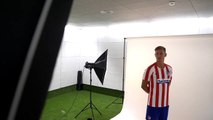 Marcos Llorente ya Posa con la Camiseta del Atletico de Madrid