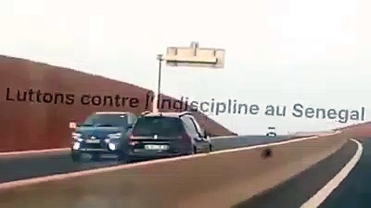 Voiture sens inverse