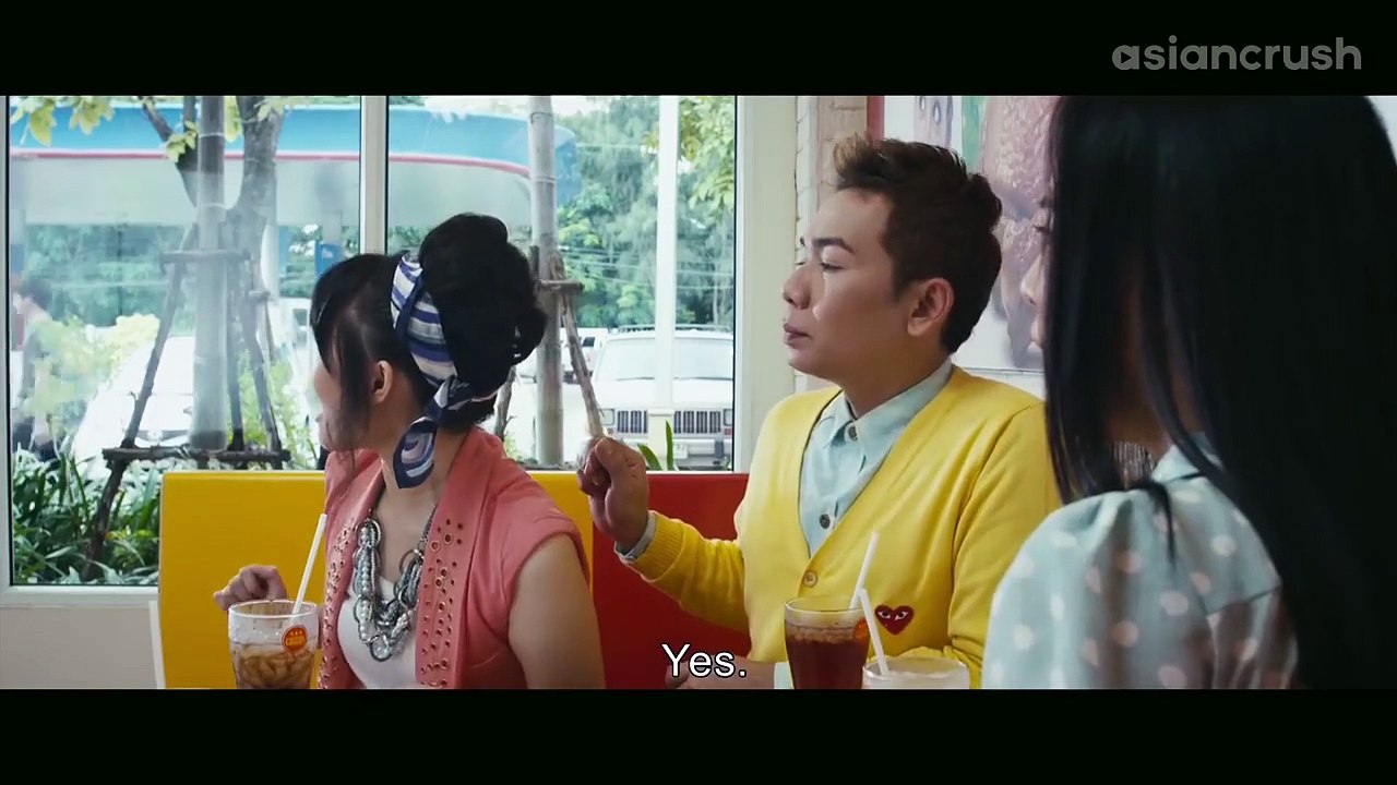 High school guy wants to date an older woman | Clip from 'First Kiss'