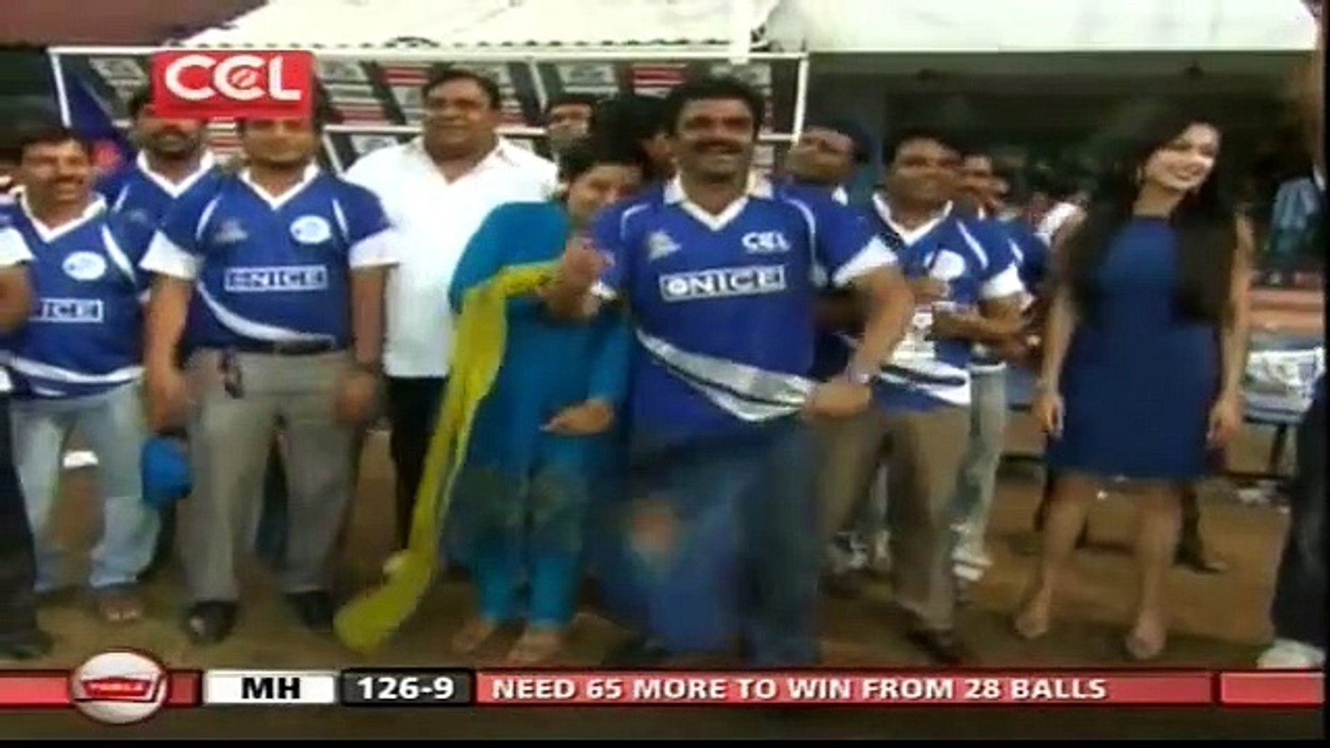 CCL_2_Semi_Final_Mumbai_Heroes_Vs_Karnataka_Bulldozers_ING_2,_OVR-16