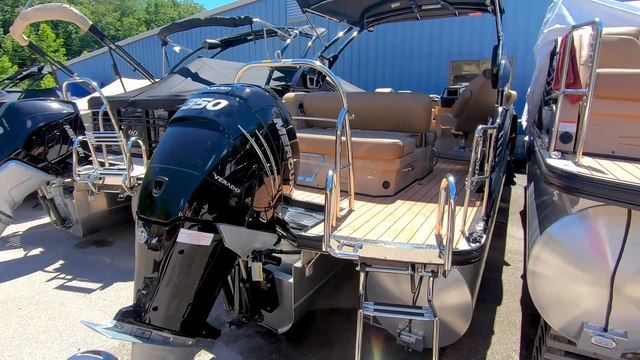 Walkthrough | 2019 Harris 250 Grand Mariner @ MarineMax Lake of the Ozarks, Missouri