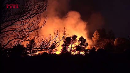 Así luce el incendio descontrolado en España en plena ola de calor