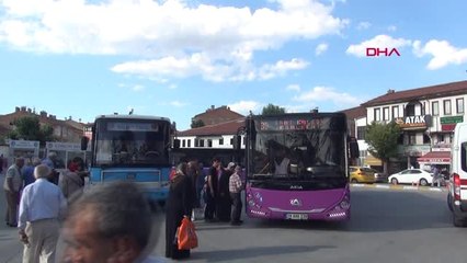 ÇORUM Otobüsün çarptığı yaralı kadının başında 'Kaza nasıl oldu' tartışması