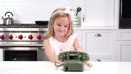 Southern Kids React To A Rotary Phone