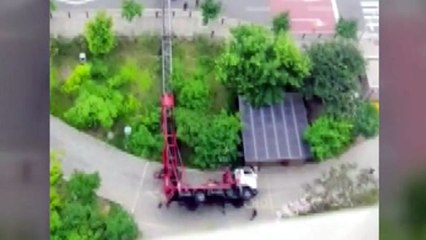 김포서 60m 사다리차 '쿵'...다친 사람은 없어 / YTN