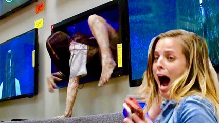 Crazy Prank Promoting RINGS Movie - Super Freaky Scary