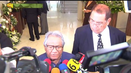 Armando Manzanero y María Victoria acudieron a despedir a su gran amigo Gualberto Castro.