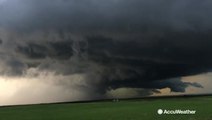 Imposing shelf cloud threatens to become much worse