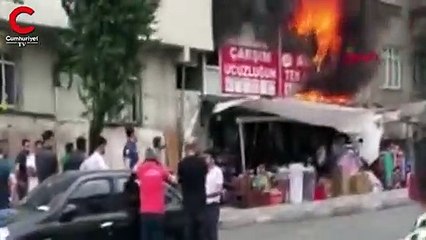 Bağcılar'da 5 katlı binada yangın
