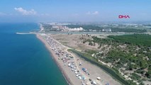 ANTALYA Lüks otellere komşu çardaklarda bedava tatil