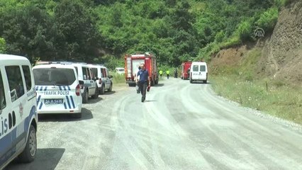 Şarampole devrilen otomobilde yangın