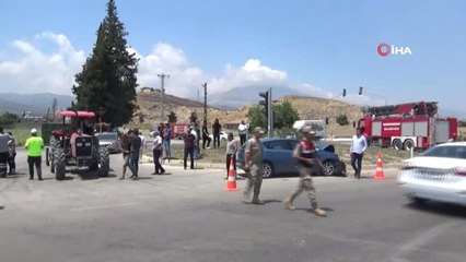 Hatay'da minibüs ile otomobil çarpıştı: 6 yaralı