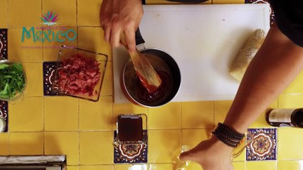 Baguettes de Bistec con Salsa de Carne