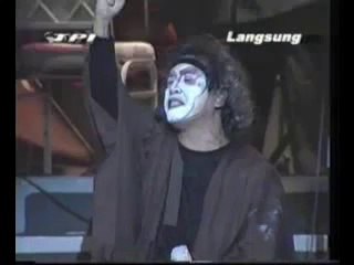 IWAN FALS - ROCK OPERA TPI 2001