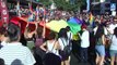 Miles de personas celebran en las calles de Valencia el Día del Orgullo LGTBi