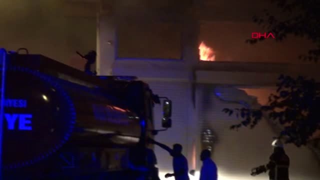 KİLİS'TE, TEKSTİL ATÖLYESİNDE YANGIN