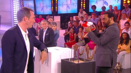 Cyril Hanouna et les chroniqueurs jouait au jeu de la courte paille avec Stéphane Rotenberg