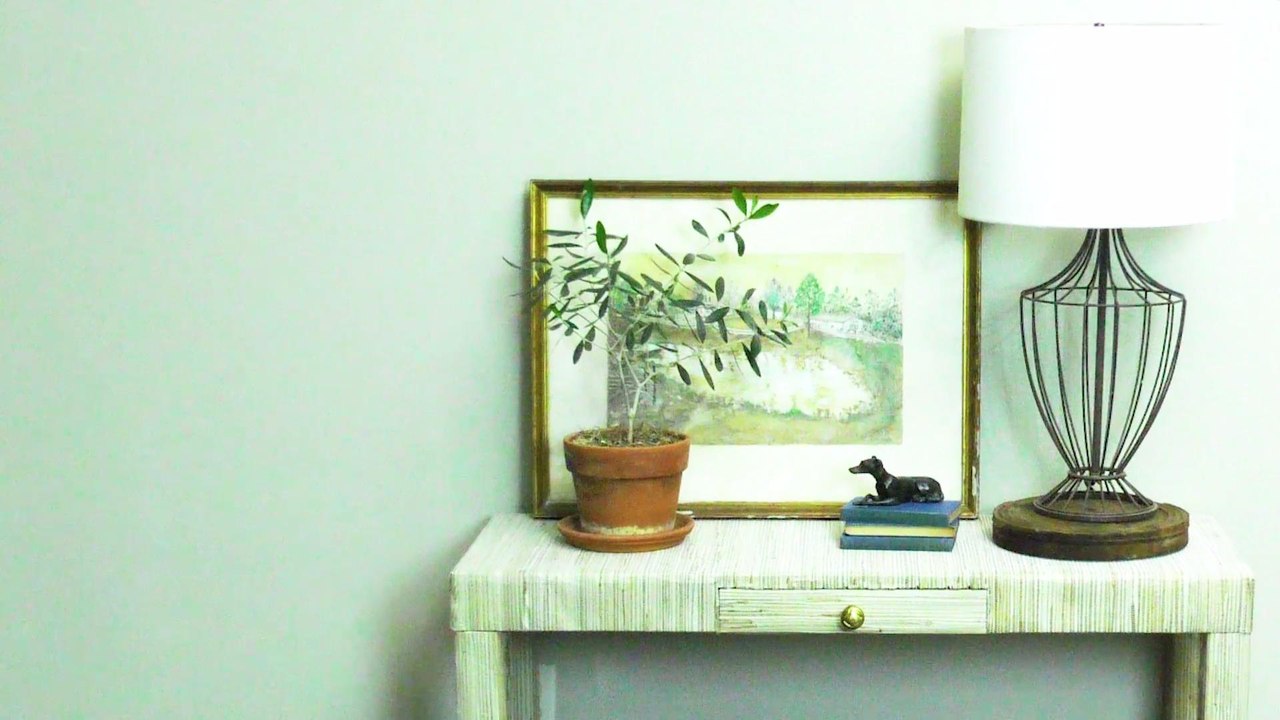 DIY Grasscloth Table