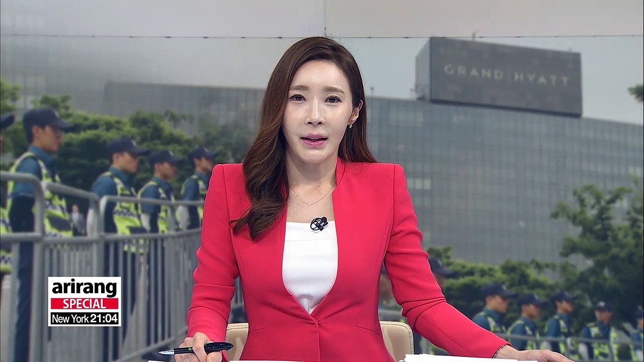 Trump supporters, anti-Trump protesters hold rival rallies in Seoul to mark Trump's visit