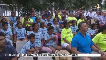Les enfants de Puka Puka découvrent tahiti