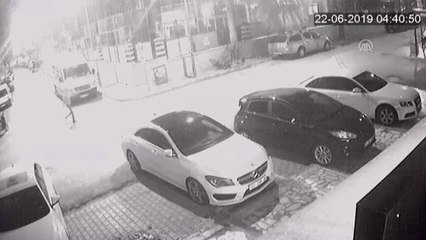 Okulun bilgisayarlarını çalan zanlılar yakalandı