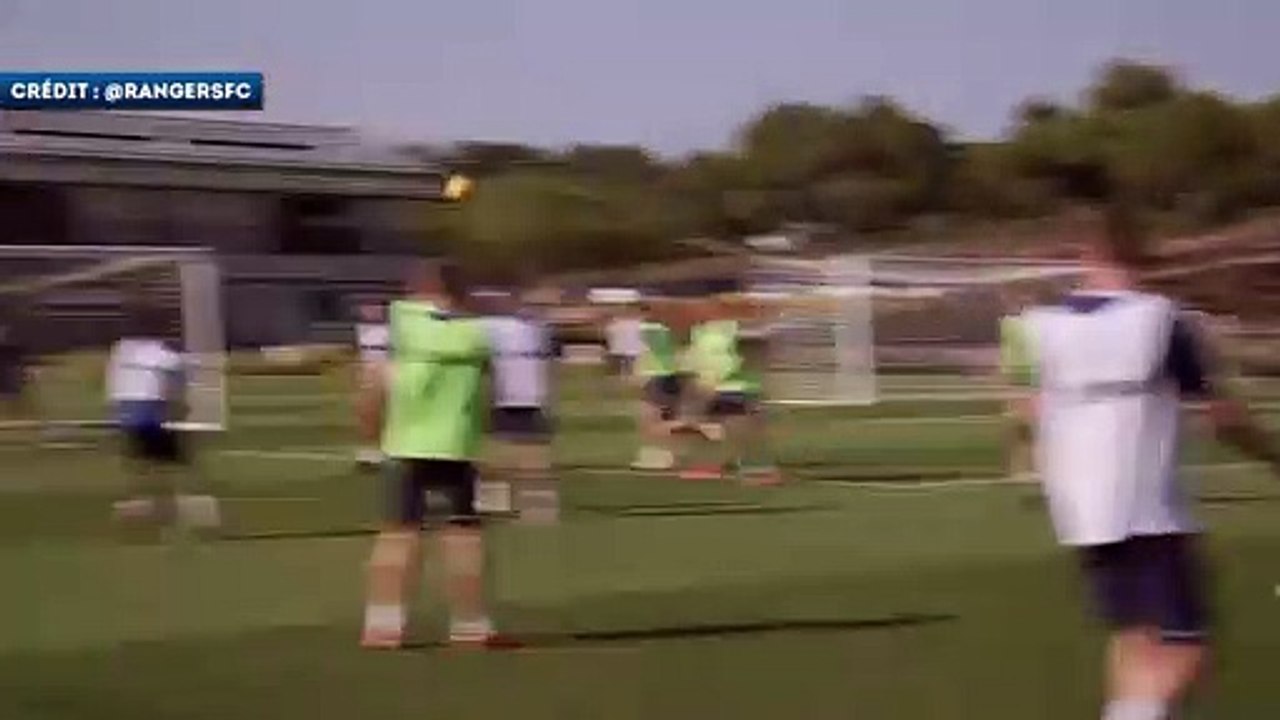 La volée magique de Steven Gerrard à l’entraînement des Rangers