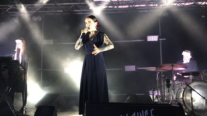 Flèche Love sur la scène d’Un Singe en été samedi 29 juin