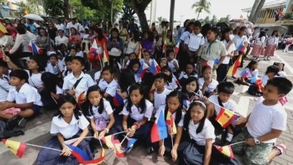 Tải video: España y Filipinas homenajean a los supervivientes del sitio de Baler en su 120 aniversario