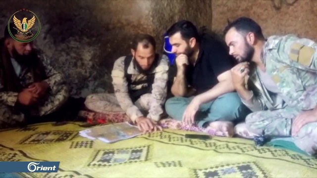 عناصر من ميليشيا أسد يوثقون لحظة هروبهم من جبهات حماة وإدلب