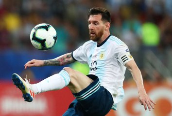 Lionel Messi is the greatest player of all-time, says Thiago Silva