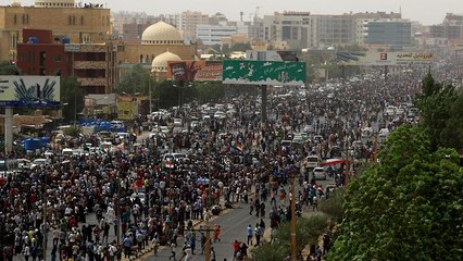 وكالة السودان للأنباء نقلا عن وزارة الصحة: 7 قتلى و181 مصابا في "مليونية 30 يونيو"