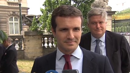 Casado pide la detención de Puigdemont "nada más pisar suelo francés"