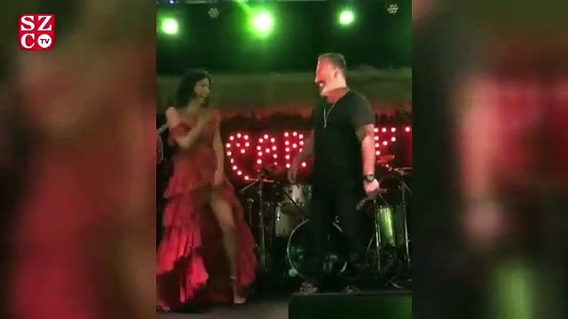 Defne Samyeli ve Cem Yılmaz düeti