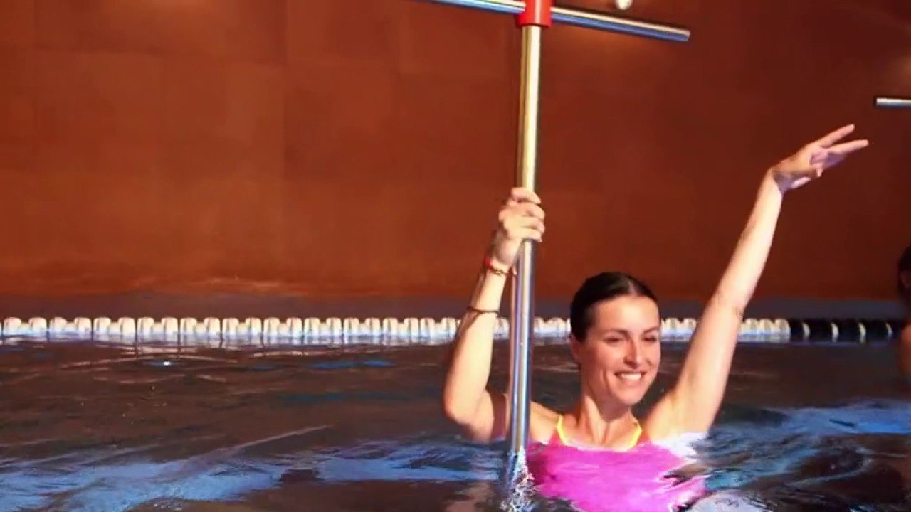 Coach - La pole dance se jette à l’eau