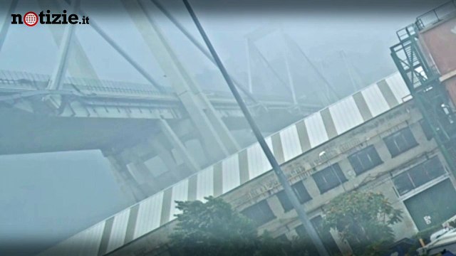 Esclusivo: il video choc del crollo del Ponte Morandi | Notizie.it