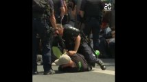 Paris: Des manifestants violemment évacués par des CRS