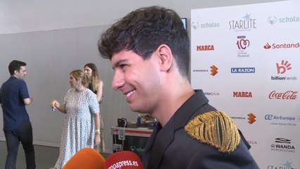 Alfred García asegura que tiene tiempo para el amor