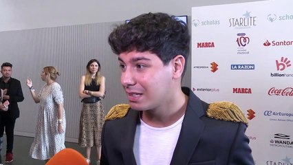 Alfred García asegura que tiene tiempo para el amor