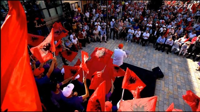 Rama në vendlindjen e Berishës, batuta për ish kryeministrin e 'Lulin' flet për frikën e tyre nëse