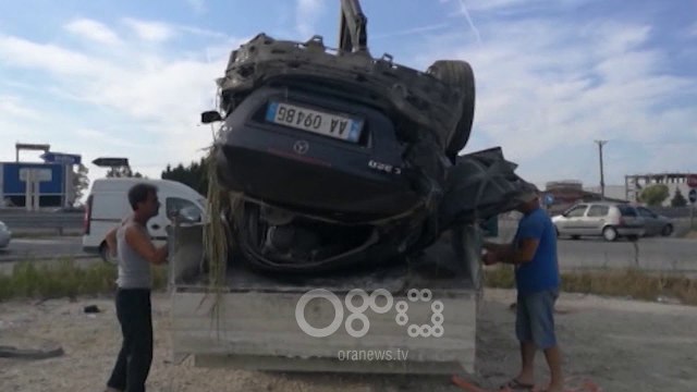 RTV Ora - “Përgjaket” Pushimi i Shoferit, 1 i vdekur dhe 2 të plagosur në aksin Lushnje-Fier