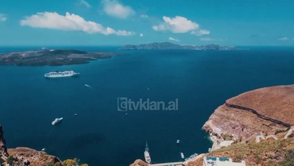 33 milione turiste vizituan Greqine