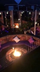 Jardin d'été parfait : hamac, jacuzzi, bar...