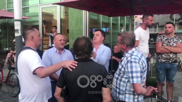 RTV Ora - Mblidhen protestues në KZAZ-në 2 në Shkodër