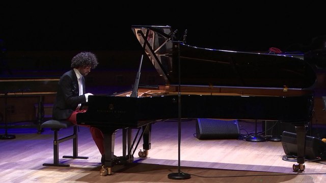 Robert Schumann : Etudes en forme de variation libre sur un thème de Beethoven WoO 31 (Simon Ghraichy)