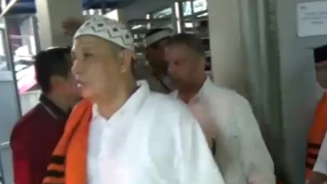 Puluhan Tahanan Korupsi Laksanakan Salat Id di Rutan Guntur