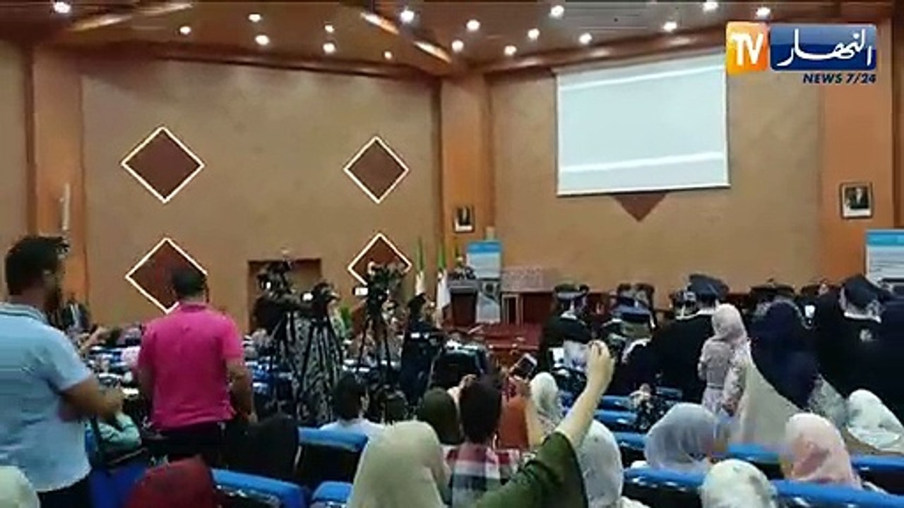 وزير العمل يقرر توظيف دفعة التخرج الرابعة للمدرسة العليا للضمان الإجتماعي بعد طلب من متخرّجة