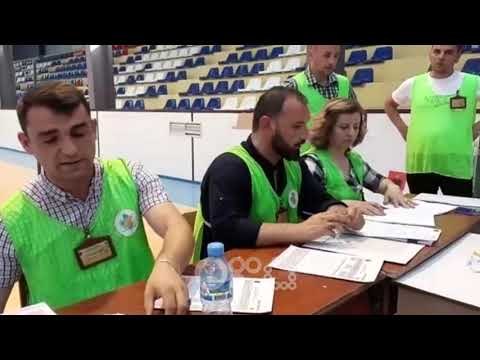 RTV Ora - Vijon dorëzimi i materialeve zgjedhore në KZAZ 67 në Pogradec