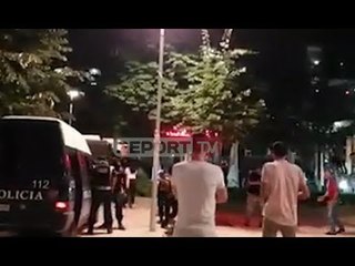 Report TV - Peshkopi, po filmonte me celular operacionin e FNSH, goditet gazetari, policia: Ndjesë